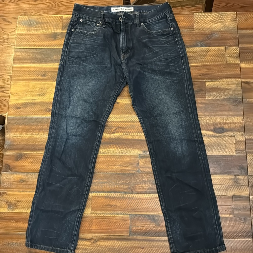 Express Jeans - Picture 3 of 4